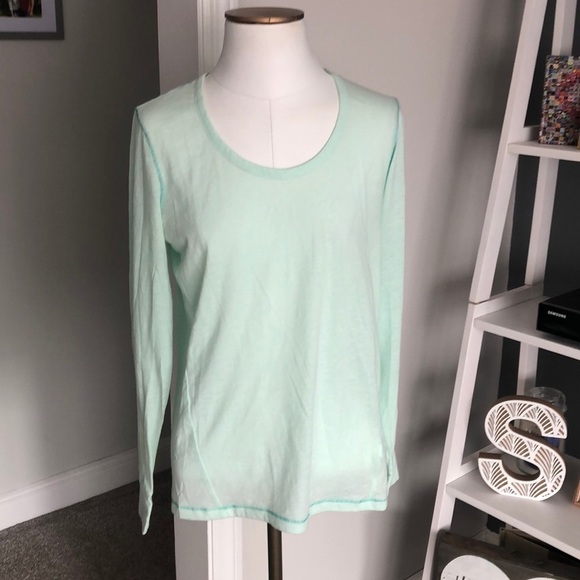 𝅺GAP Shirt - Picture 1 of 2